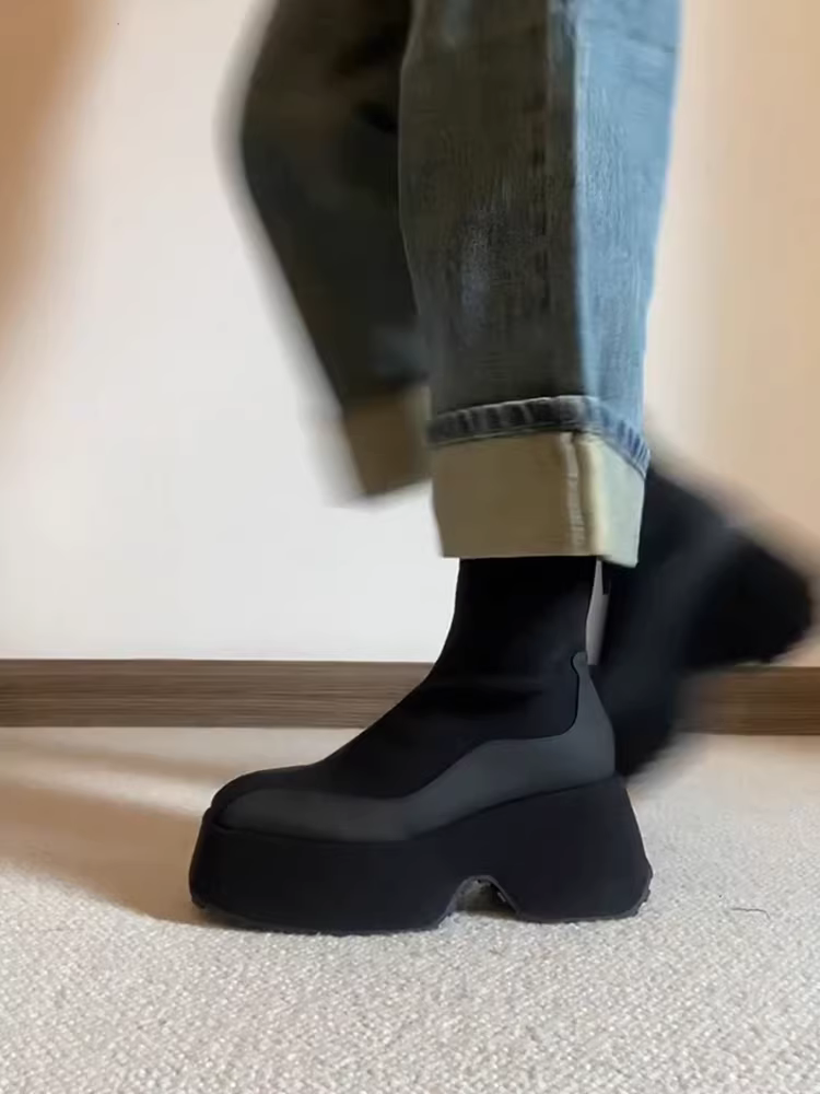 Phiên bản da bò ~ Giày bốt da thật đế dày co giãn dành cho nữ, giày bốt cổ ngắn phối màu mũi vuông tăng chiều cao, giày bốt Martin