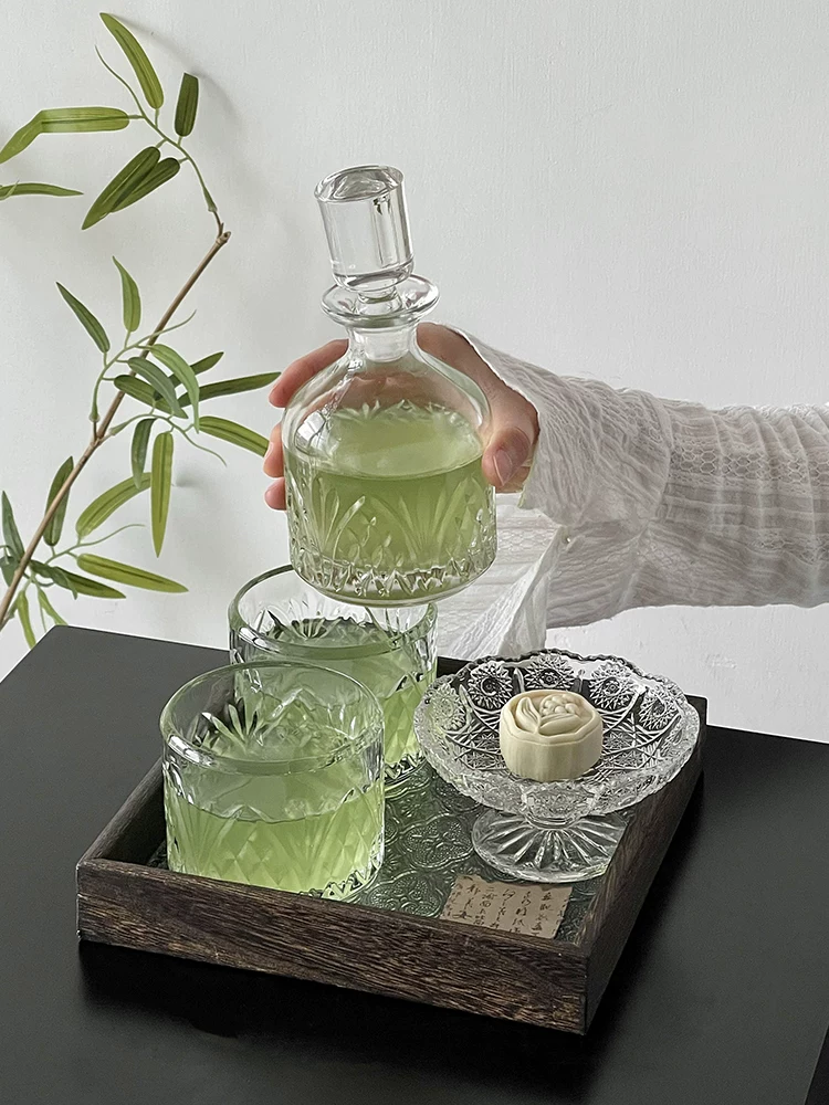 Bộ ấm trà kiểu Trung Quốc mới: một ấm, hai chén, khay trà, bộ trà dành cho hai người, cốc pha trà lạnh, bình pha trà lạnh.