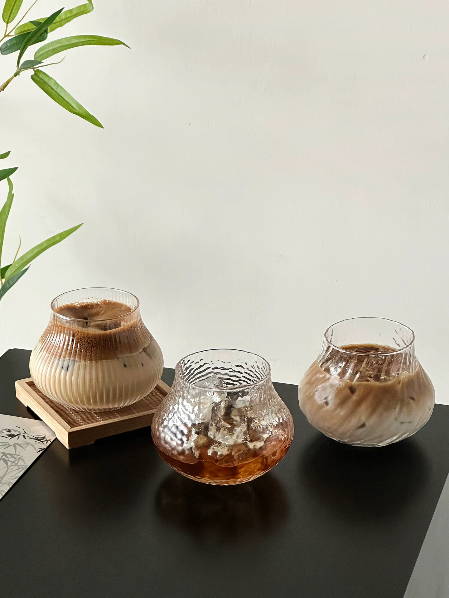 Cốc thủy tinh dung tích lớn, phong cách và độc đáo, cốc cà phê tinh tế và đẹp mắt, cốc uống nước đá Americano dung tích lớn, cốc uống nước.