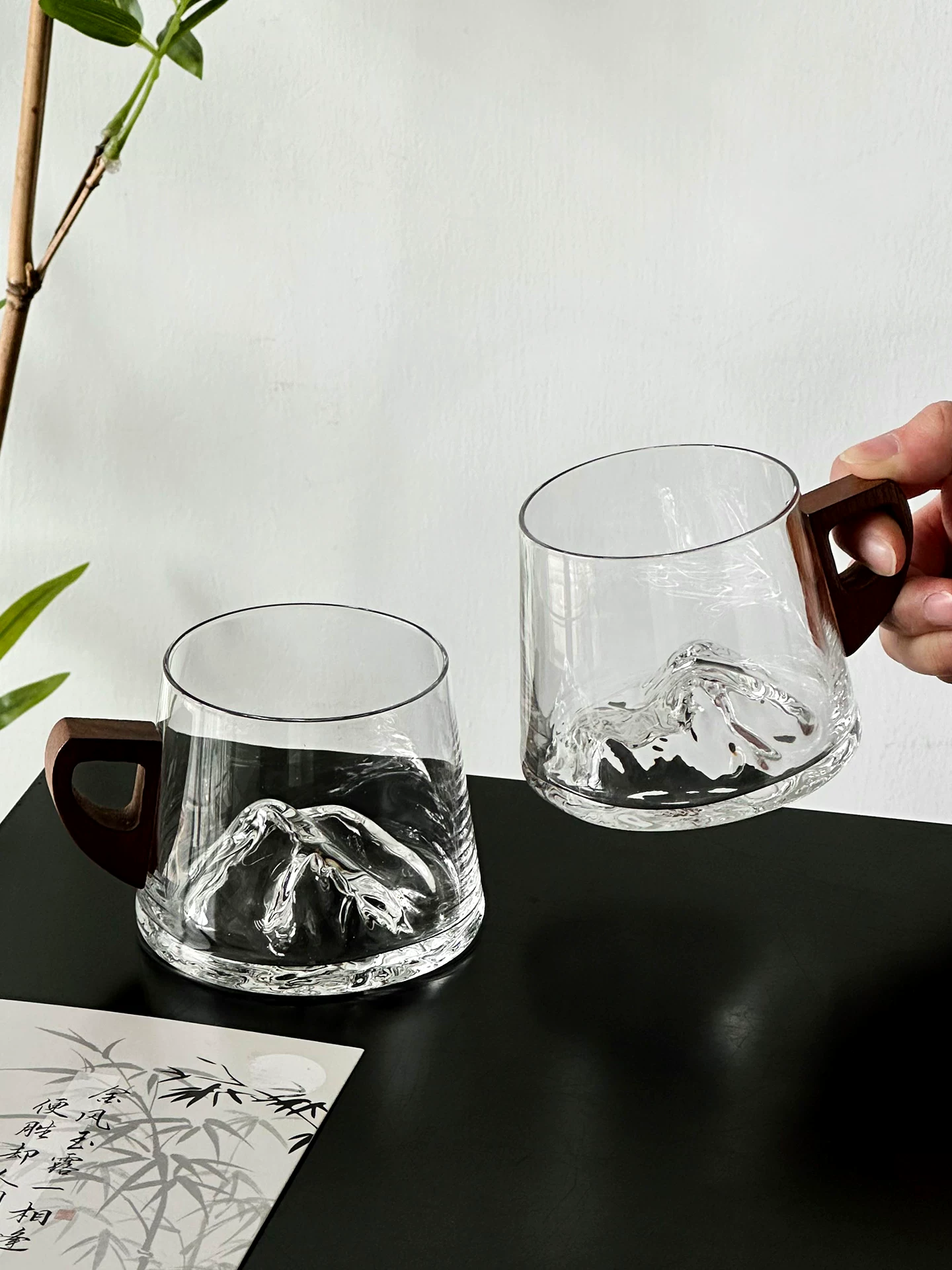 Cốc ngắm cảnh núi có tay cầm bằng gỗ kiểu Trung Quốc, cốc thủy tinh cao cấp, cốc cà phê, cốc uống nước độc đáo, cốc trà, cốc nếm thử, cốc sáng tạo.