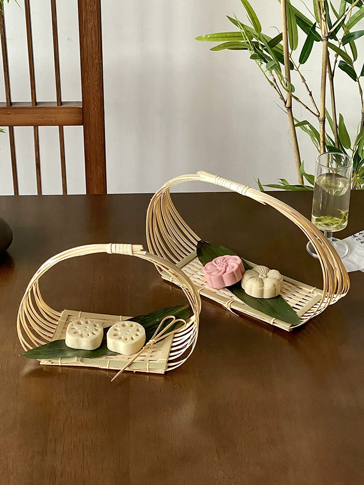 Giỏ tre đan nhỏ kiểu Trung Quốc mới, khay trà có tay cầm đựng trà đá, giỏ trái cây, khay bánh ngọt, giỏ tre nhỏ sáng tạo.