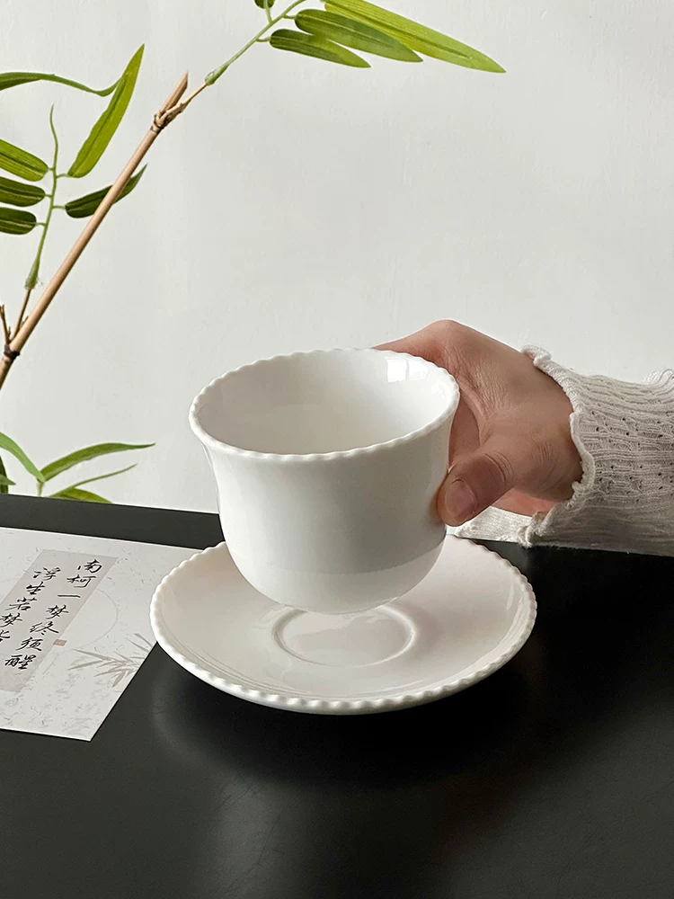 Bộ tách và đĩa sứ hình chuông kiểu Nhật, tách cà phê thiết kế độc đáo, tách latte, tách vẽ latte art, tách trà.