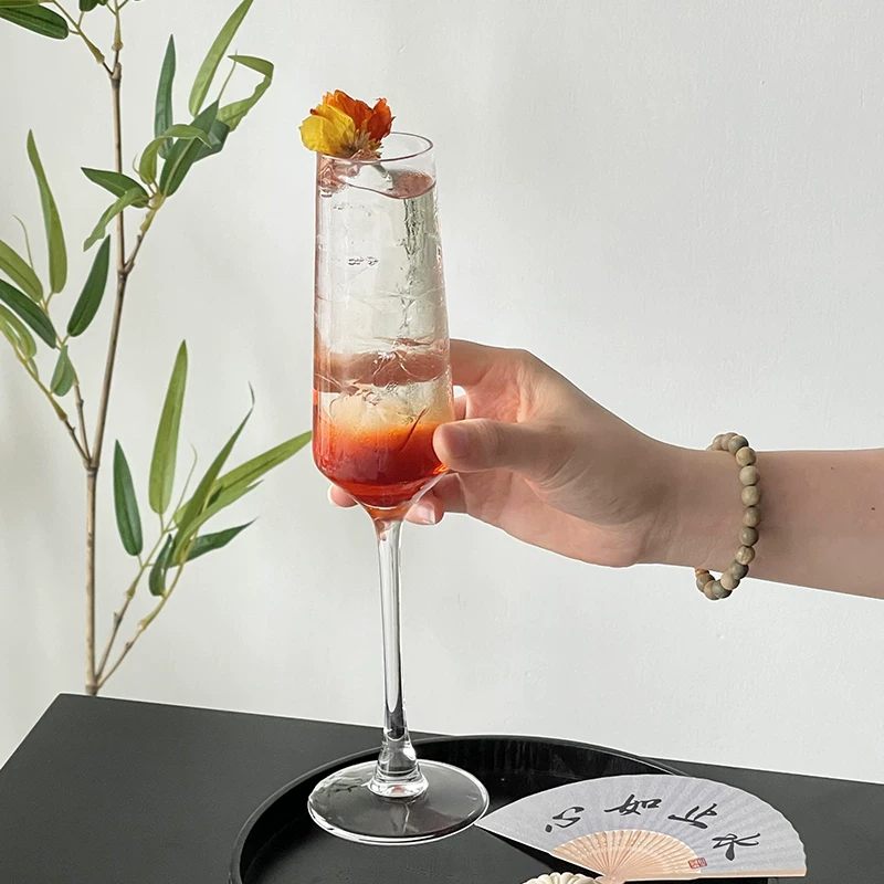 Ly rượu sâm banh, ly trà sữa cao cấp, ly chân cao đơn giản, ly cocktail, ly hơi say, ly đồ uống lạnh, cốc thủy tinh