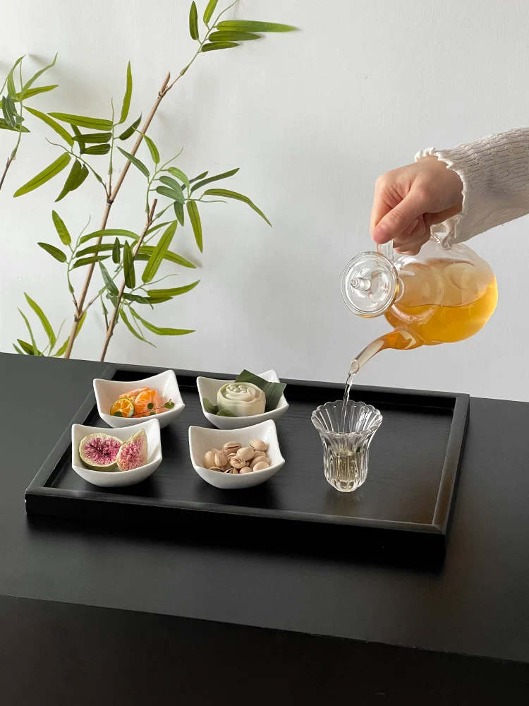 Đĩa gốm sứ sáng tạo phong cách Trung Quốc mới, đĩa nhỏ màu trắng cao cấp dùng cho trà chiều, đĩa đựng trái cây, đĩa tráng miệng tinh tế.