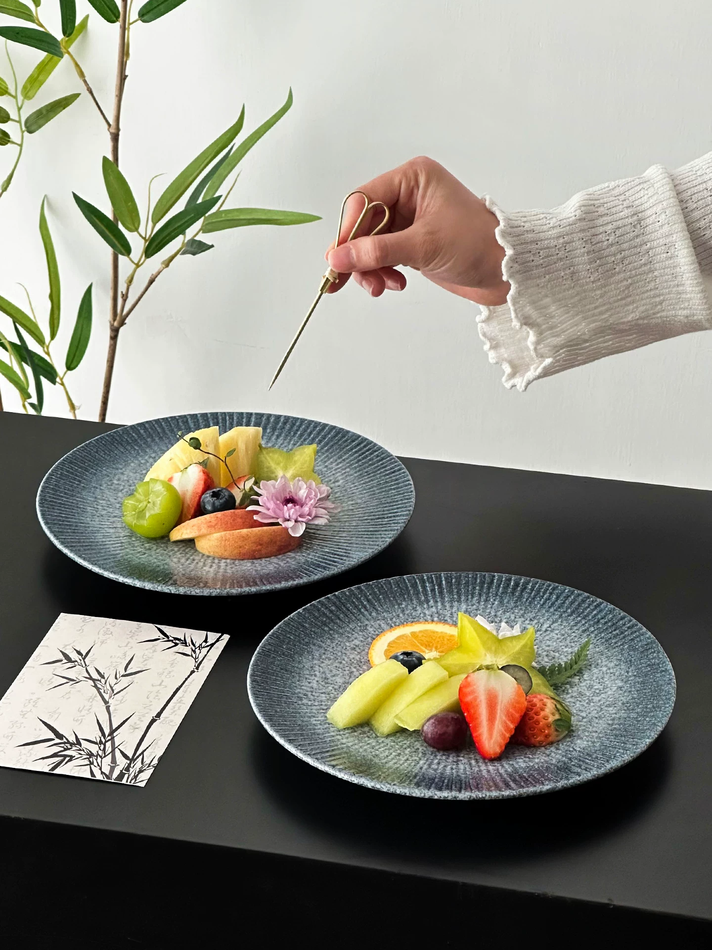 Đĩa sứ xanh cao cấp, đĩa nông sọc, đĩa trái cây thiết kế cổ điển, đĩa tráng miệng, bộ đồ ăn kiểu Trung Quốc