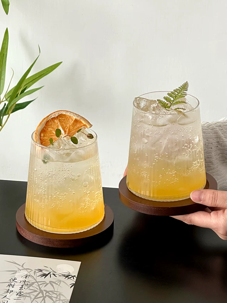Ly rượu vang, cốc cà phê, ly cocktail, cốc nước sáng tạo kiểu Nhật chất lượng cao dùng để uống đồ uống.