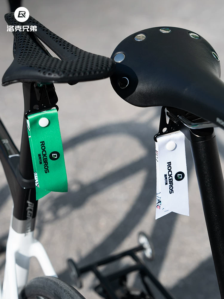 Rock Brothers đi xe đạp streamer xe đạp đuôi trang trí móc khóa đường núi gấp đệm ghế sau băng cảnh báo