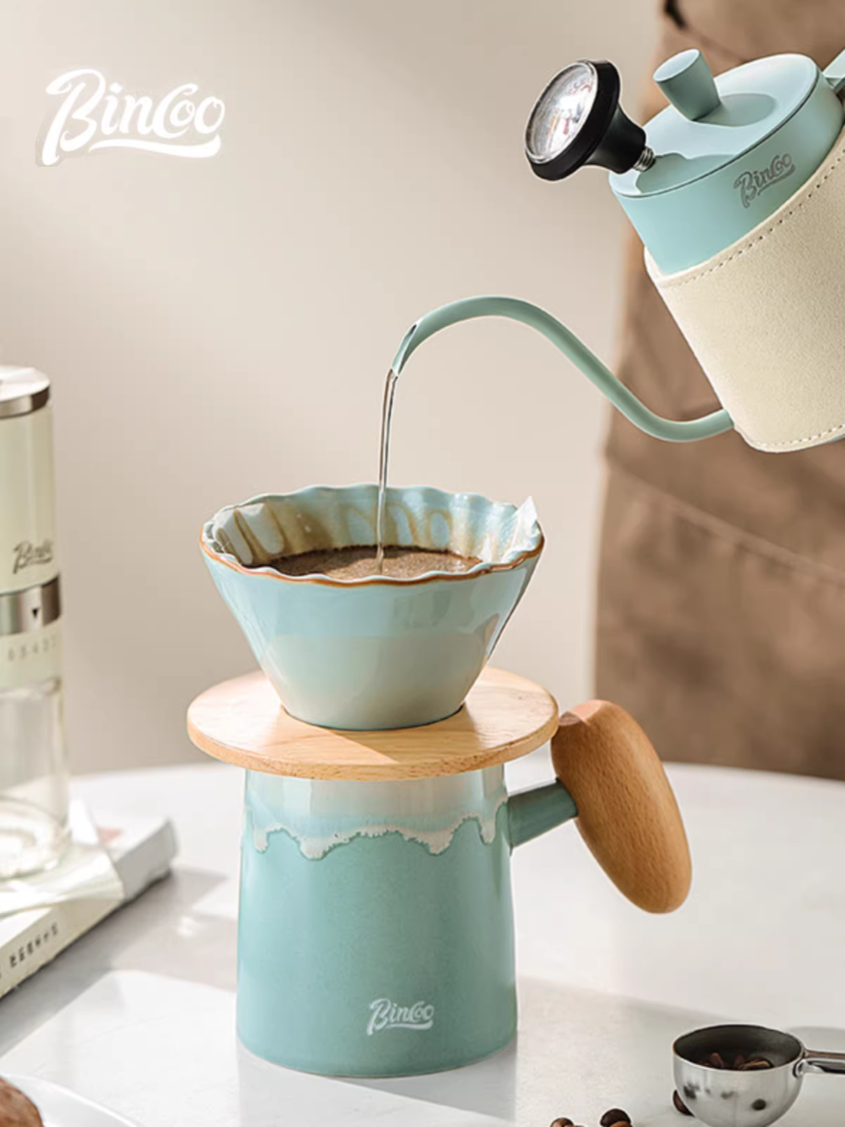 Bộ pha cà phê bằng gốm Bincoo với bộ lọc và bình chia sẻ, bộ dụng cụ pha cà phê hoàn chỉnh để sử dụng tại nhà với máy xay cầm tay