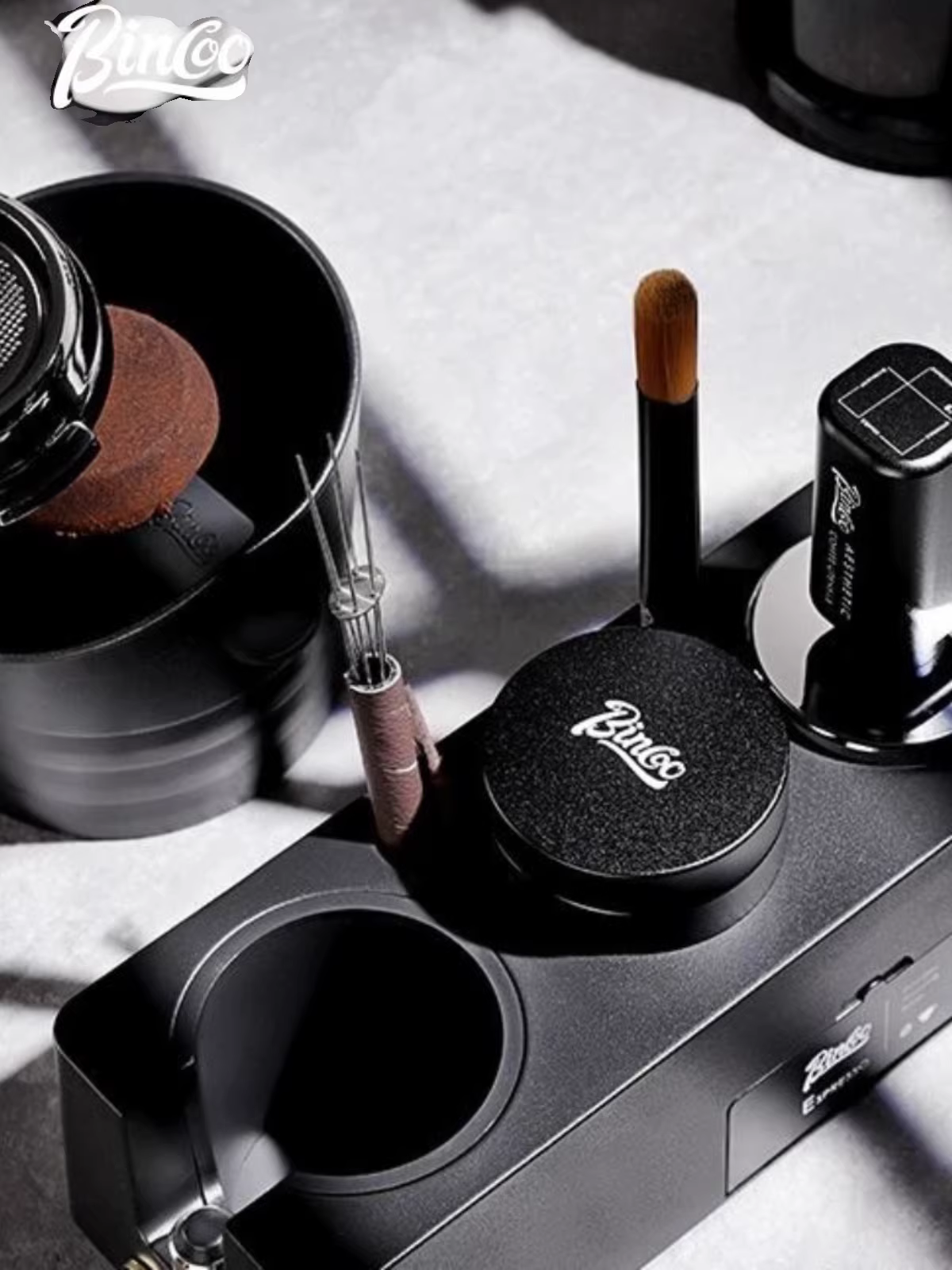 Bộ dụng cụ phân phối cà phê Espresso Bincoo, đế thép không gỉ, hình vuông, kích thước 58mm, dùng được cho nhiều loại máy.