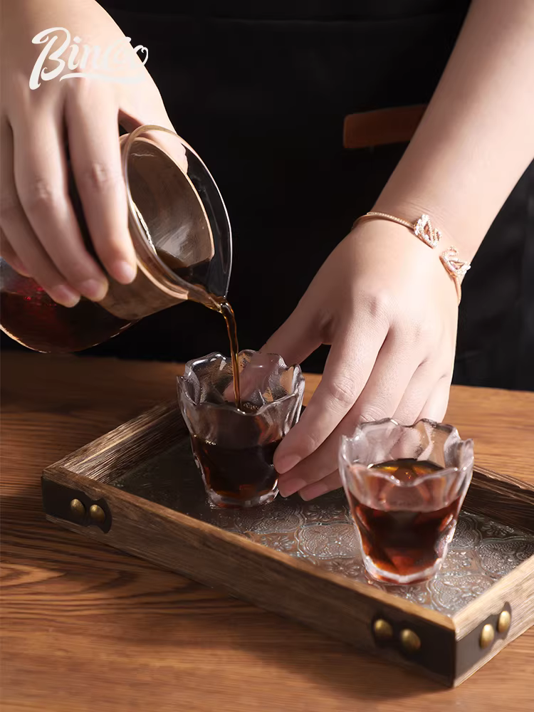 Bộ ấm pha cà phê thủ công Bincoo kèm khay, ấm chia sẻ họa tiết chạm khắc, thủy tinh chịu nhiệt kiểu cổ điển có giá đỡ treo.