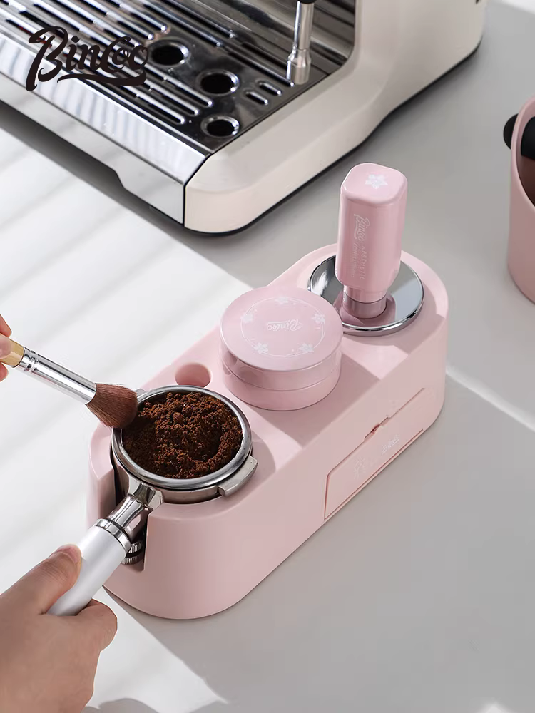 Bộ dụng cụ pha cà phê Bincoo màu hồng có đế, hộp đựng đa năng, dụng cụ pha cà phê 51/58mm