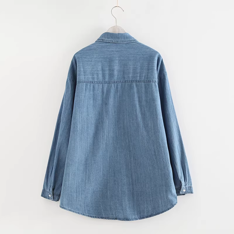 Áo sơ mi denim màu trơn hai túi dáng rộng cổ trụ tay dài đa năng Dream Box Thu 2024 dành cho nữ
