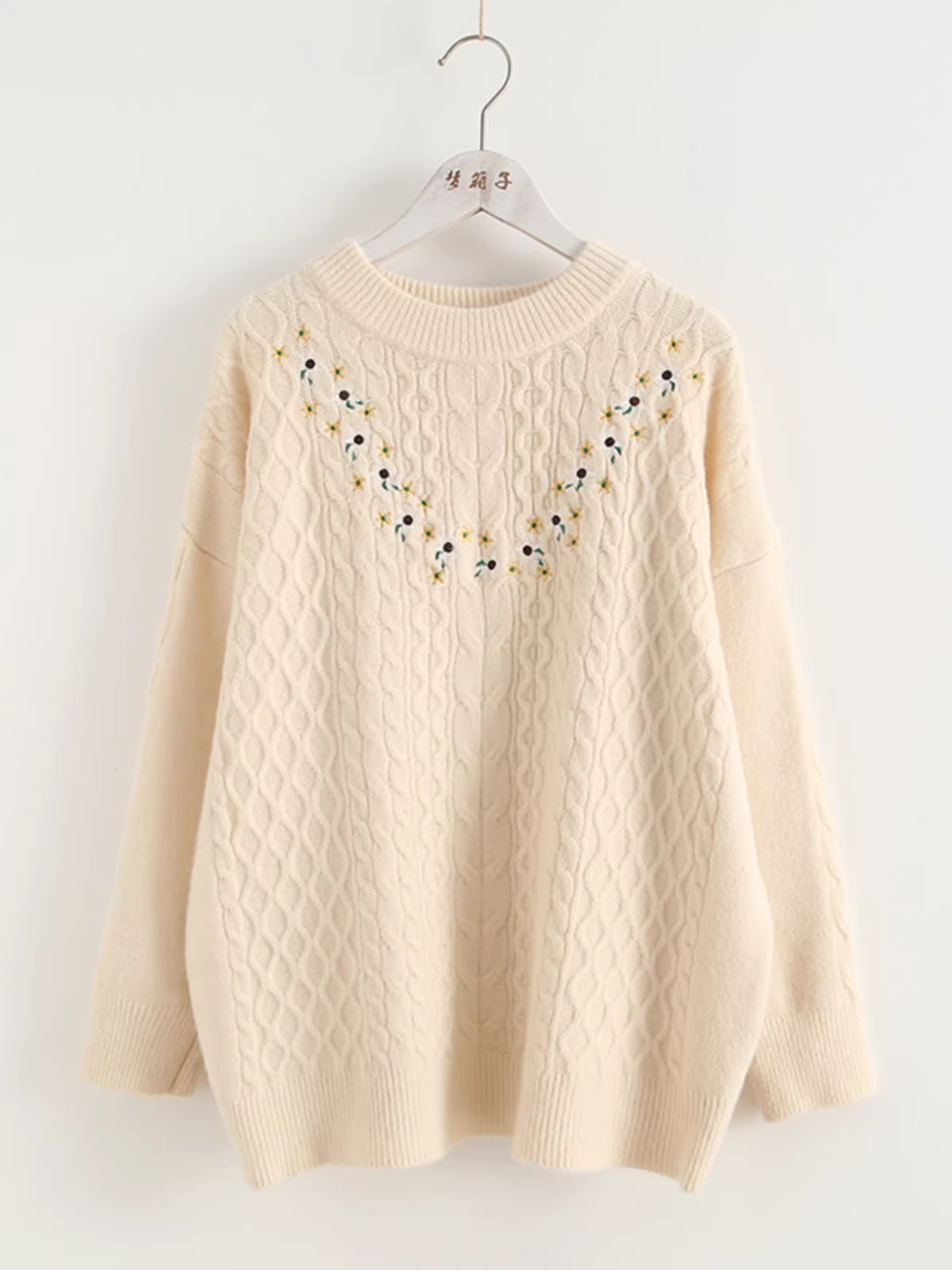 Áo len dệt kim dáng rộng cổ tròn tay dài thêu hoa Mori Girl Thu Đông 2025 Dream Box