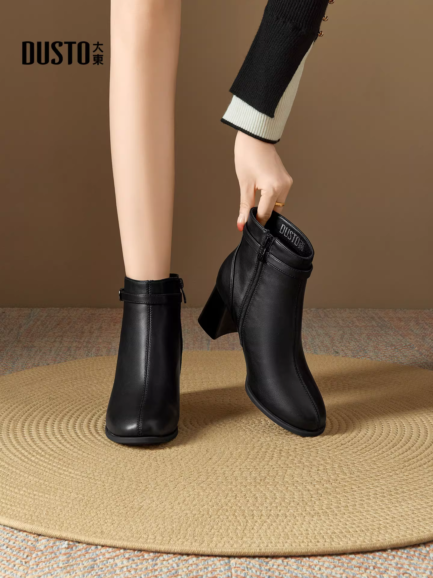 Giày bốt cổ ngắn đế thô màu đen Dadong dành cho nữ 2025 mới thu đông Giày bốt nữ Chelsea Giày cao gót Giày bốt thời trang Giày bốt dáng ôm