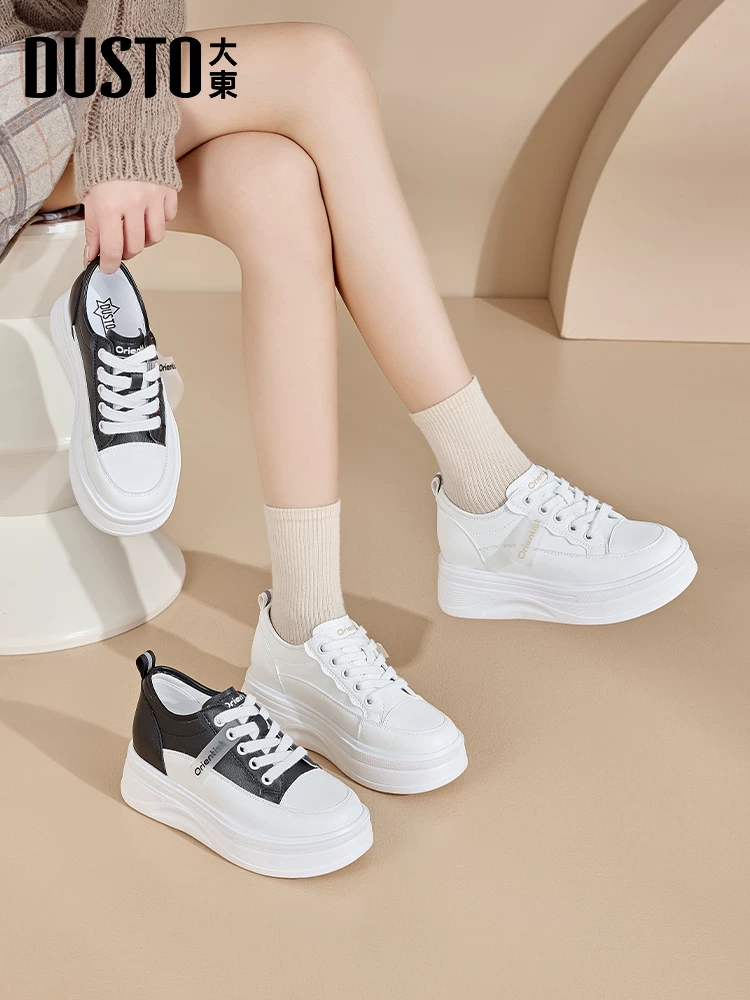 Giày thể thao nữ đế dày tăng chiều cao màu trắng, kiểu mới thu đông 2025 dành cho nữ nhỏ nhắn, giày thể thao tăng chiều cao phong cách thường ngày.