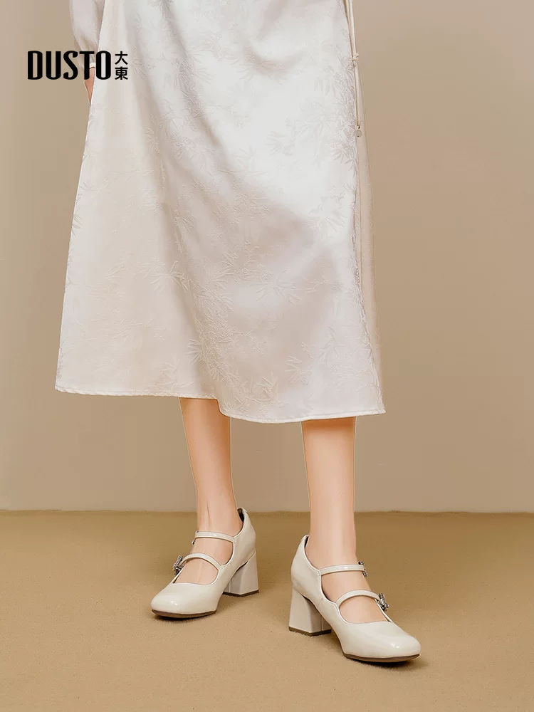 Giày Mary Jane màu trắng nhạt của Dadong dành cho nữ 2025 Giày cao gót đế dày mới mùa thu vừa thoải mái và không gây mỏi, giày đơn thanh lịch theo phong cách Pháp.
