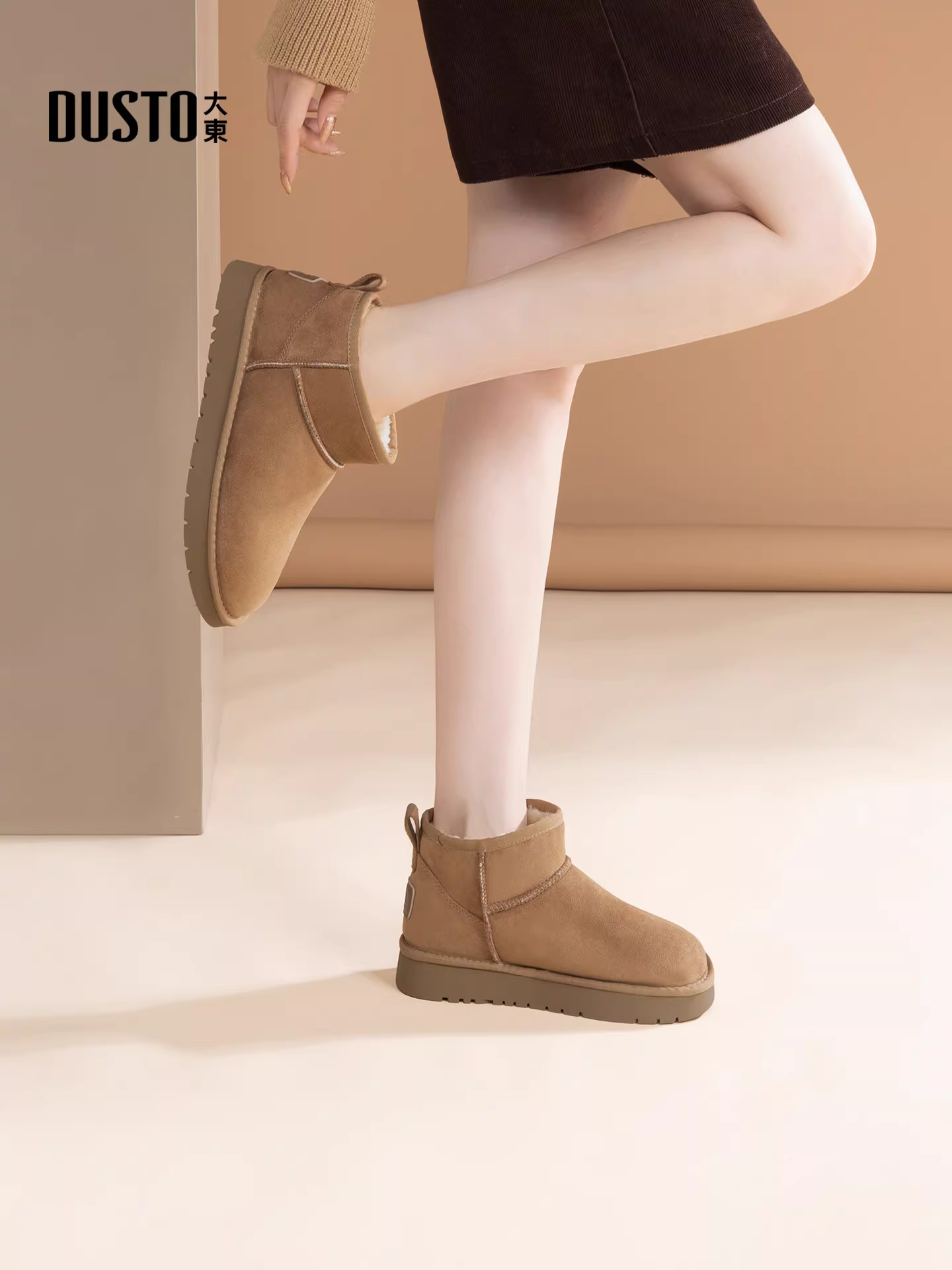 Giày bốt nữ lót lông cừu mùa đông 2025 kiểu mới, giữ ấm, đi ngoài trời, kiểu lười, chất liệu cotton