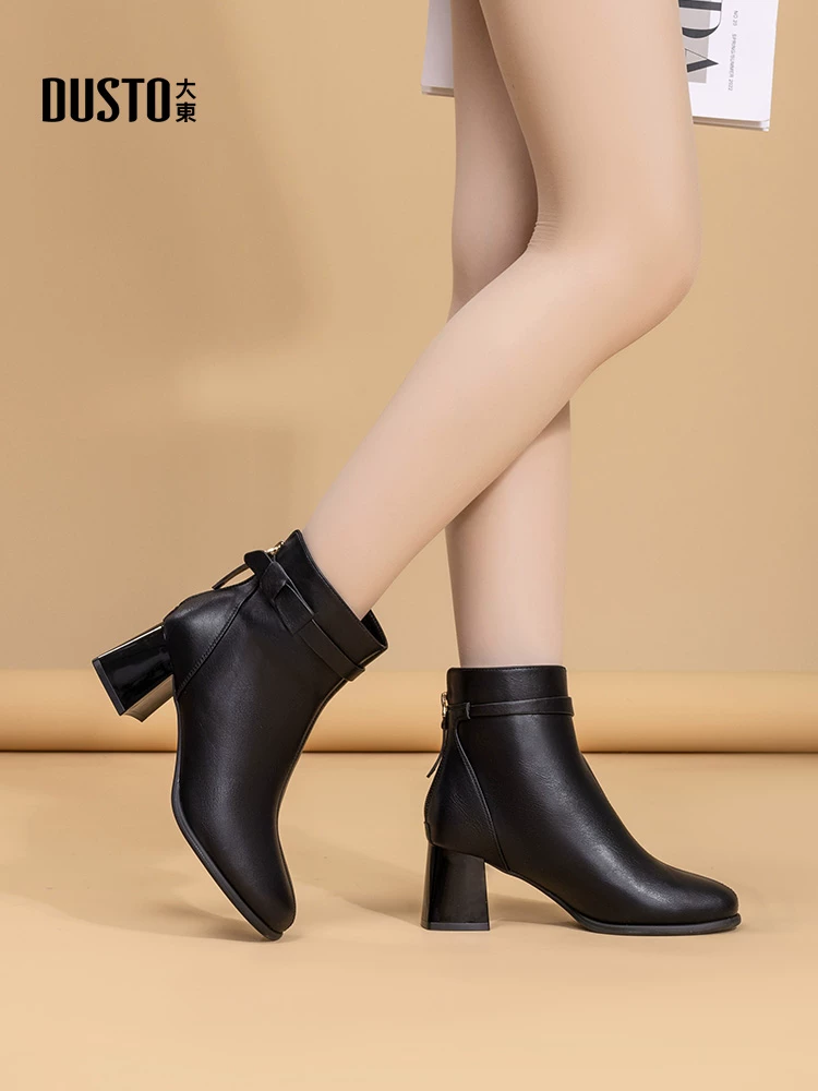 Giày bốt cao gót đế thô Dadong dành cho nữ, mẫu mới thu đông 2025, lót lông giữ ấm, màu đen, kiểu dáng Pháp, ôm sát mắt cá chân.