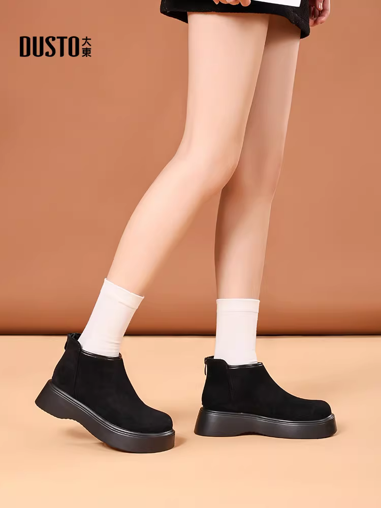 Giày bốt đế dày tăng chiều cao Dadong dành cho nữ 2025 mới mùa thu đông lót lông cừu giày cotton ấm áp giày đi tuyết giày bốt Martin nữ