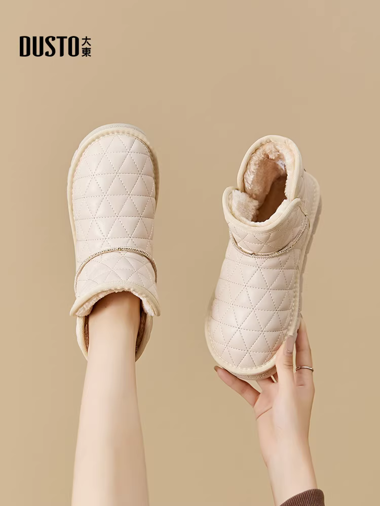 Giày bốt nữ đế dày mùa đông 2025, lót lông cừu dày dặn, dành cho phụ nữ ở vùng Đông Bắc nơi nhiệt độ xuống tới -40 độ.