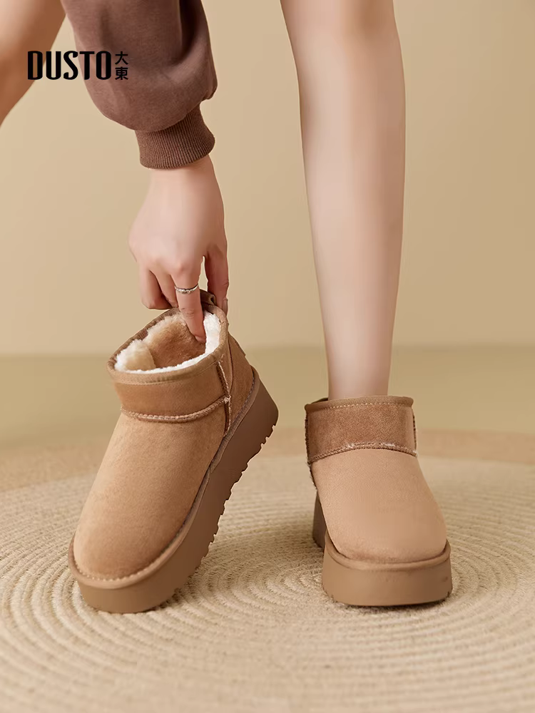 Giày bốt đi tuyết đế dày Dadong dành cho nữ, lót lông cừu mùa đông và dày dặn, mẫu mới 2025, bốt cotton Đông Bắc, giày cotton chống lạnh và ấm áp, bốt ngắn.