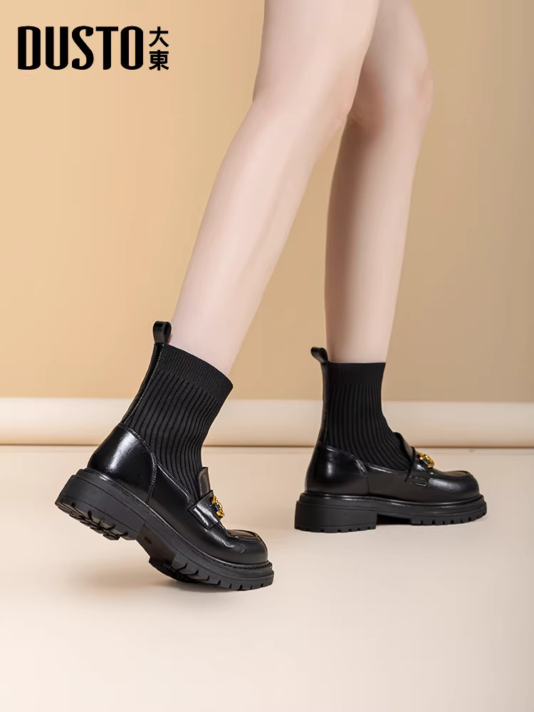 Giày bệt da đen Dadong dành cho nữ 2025, kiểu Anh, mùa thu đông mới, giày da nhỏ gọn, kiểu dáng ôm sát, đế dày, cổ ngắn