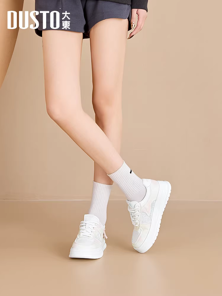 Giày thể thao đế dày tăng chiều cao Dadong màu trắng dành cho nữ, mẫu mới thu đông 2025, giày nữ đa năng, giày thể thao thoáng khí, giày thể thao thường ngày.