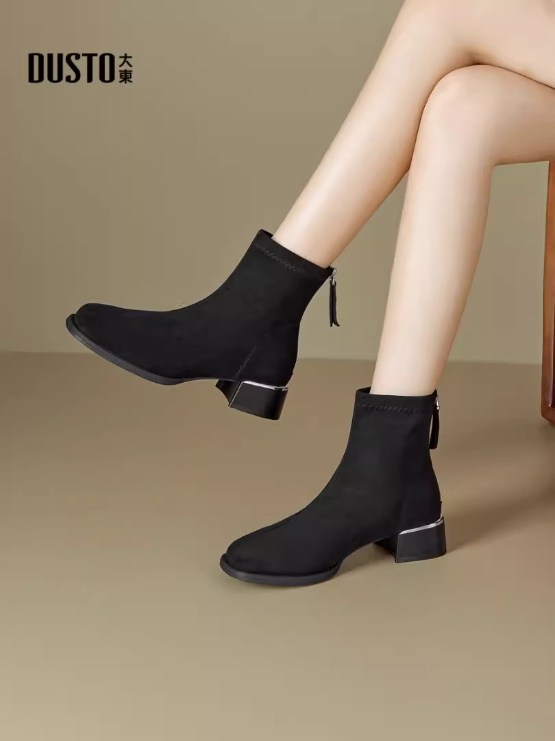 Giày bốt ngắn da lộn đen Dadong dành cho nữ, mùa thu đông 2025, kiểu dáng ôm sát, chất liệu thun, gót dày, kiểu Chelsea.