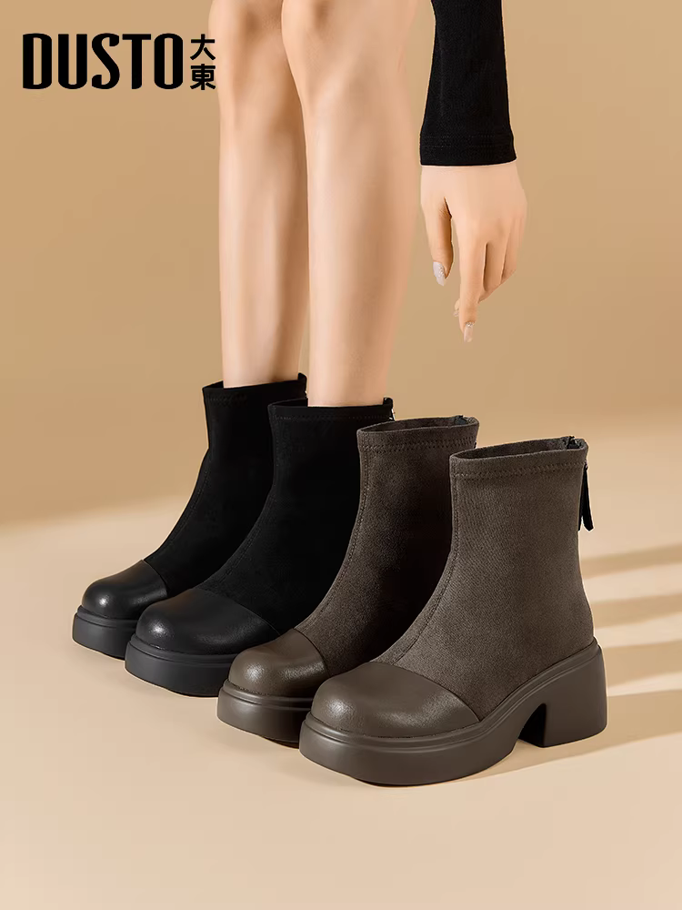 Giày bốt đế dày Dadong dành cho nữ, mẫu mới thu đông 2025, màu đen, dành cho người thấp, kiểu tất, chất liệu da lộn, dệt kim, co giãn.