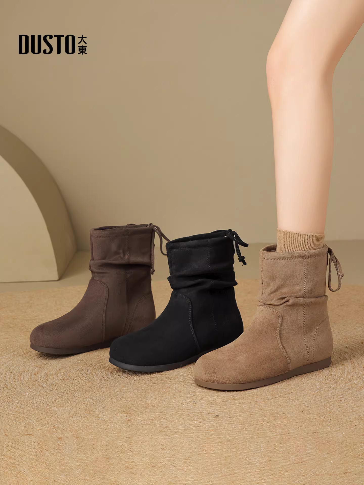 Giày bốt ngắn kiểu Birkenstock màu đen Dadong dành cho nữ, mẫu mới thu đông 2025, kiểu dáng xuề xòa, đa năng, đế bằng với thiết kế độc đáo.