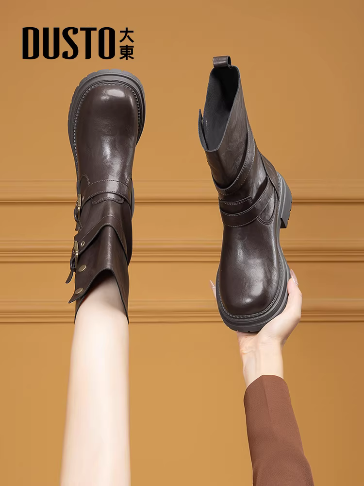 Giày bốt cổ ngắn đế dày màu đen Dadong dành cho nữ 2025 Giày bốt cưỡi ngựa mùa thu đông mới được ưa chuộng Giày bốt nữ Giày bốt đến giữa bắp chân Giày bốt Martin