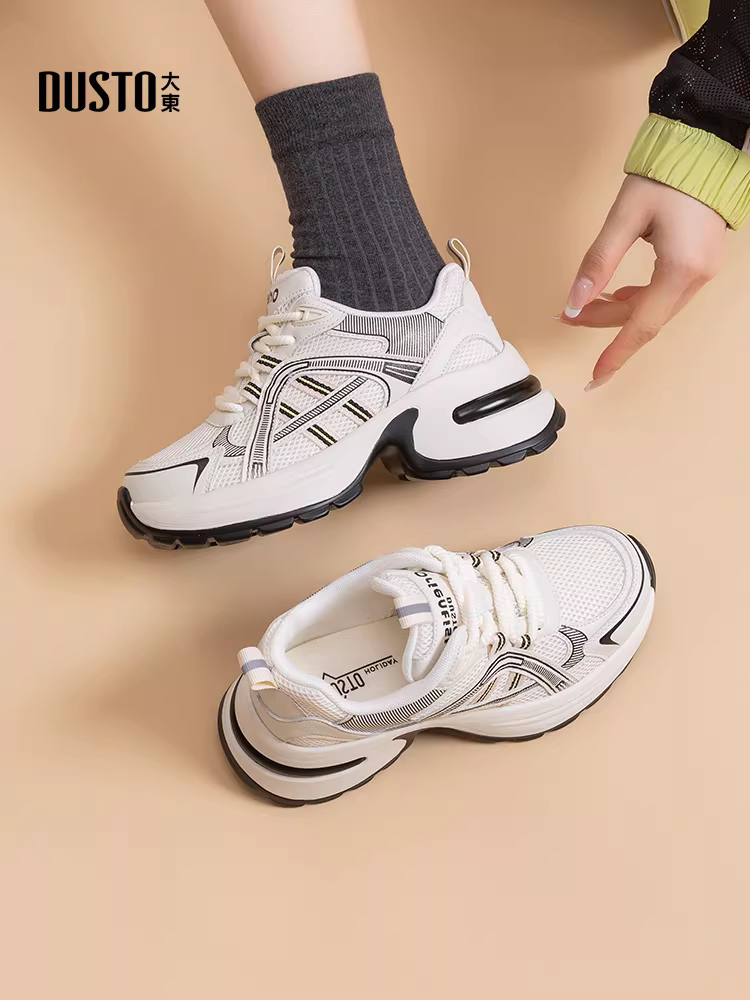 Giày thể thao đế dày nữ, mẫu mới thu đông 2025, giày thể thao tăng chiều cao, phong cách thường ngày.