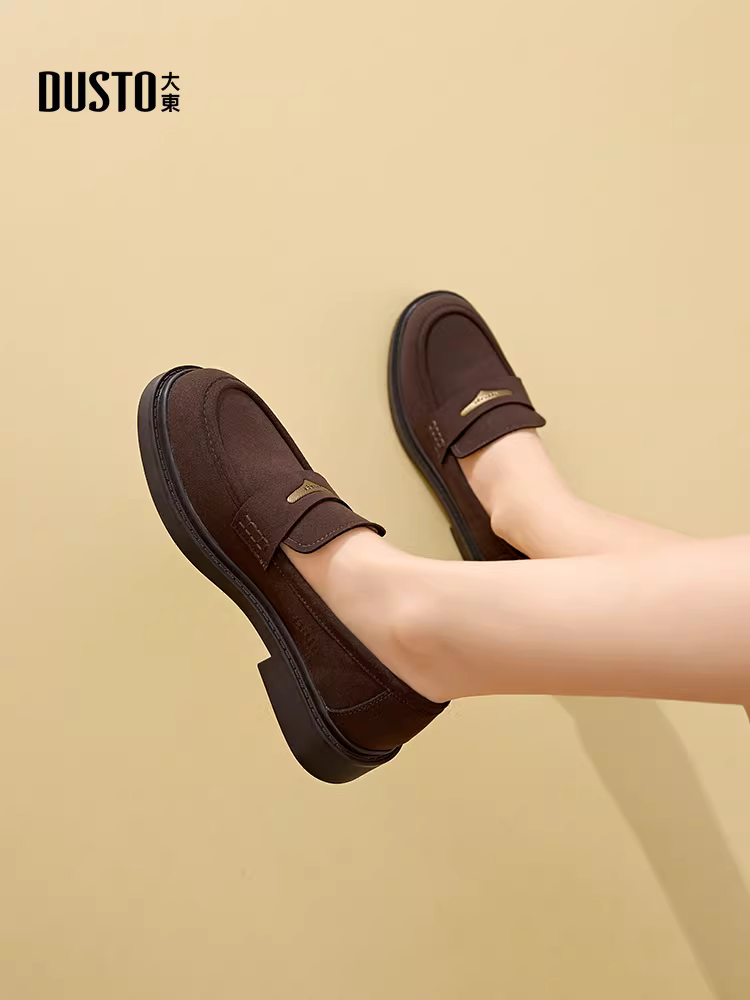 Giày Loafer Dadong Nữ 2025 Mẫu Mới Thu/Đông Giày Nữ Đa Năng Màu Đen Da Bò Phong Cách Anh Quốc Dễ Mang Đế Mềm