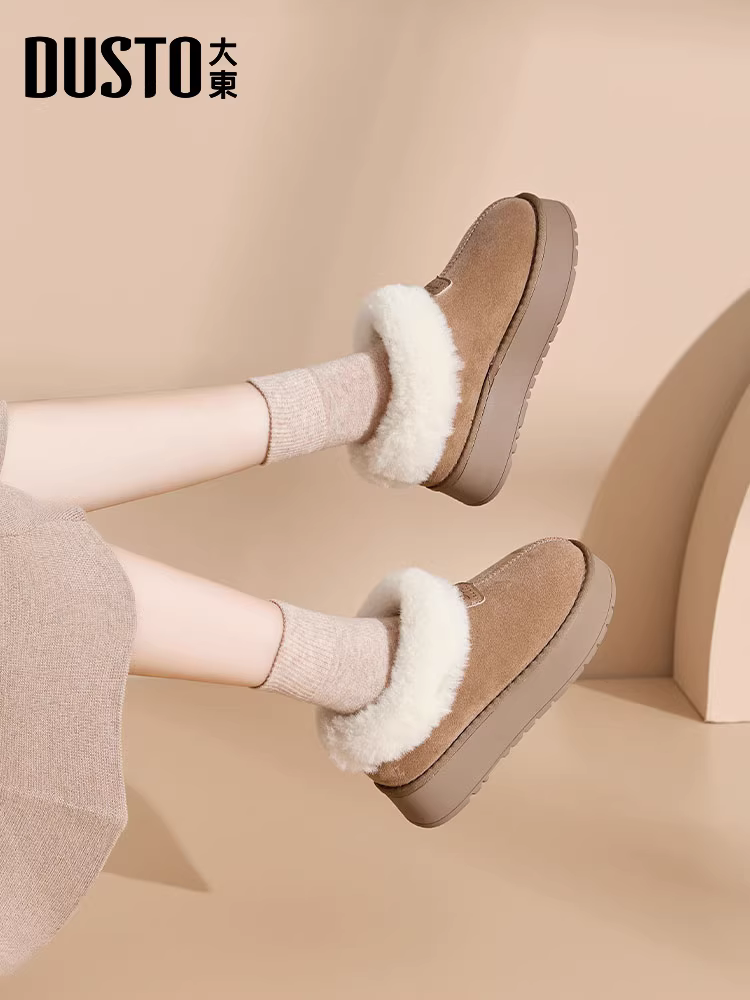 Giày bốt nữ đế dày mùa đông 2025 mới, lót lông cừu, dày dặn, chất liệu cotton, đi ngoài trời, chống thấm nước và chống trơn trượt.