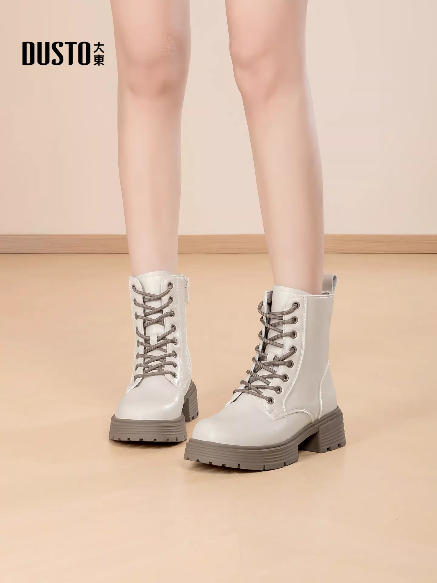 Giày bốt Martin đế dày Dadong dành cho nữ, giày nữ mùa đông mới 2025, lót lông cừu, giày bốt rất sành điệu, gót dày, giày bốt buộc dây đến mắt cá chân.