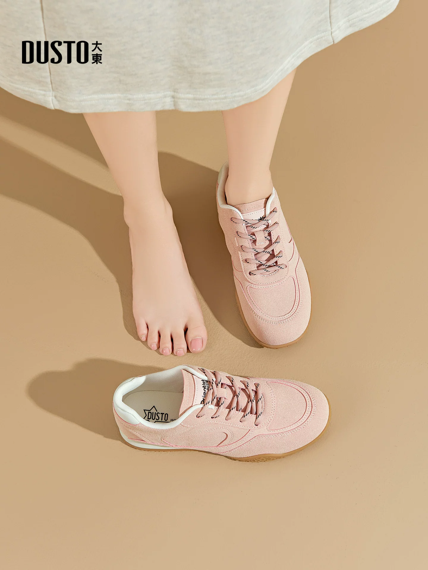 Giày nữ Dadong Dexun 2025 mới mùa thu đông giày màu vàng giày thể thao nữ thông thường giày Forrest Gump giày đế bằng nữ