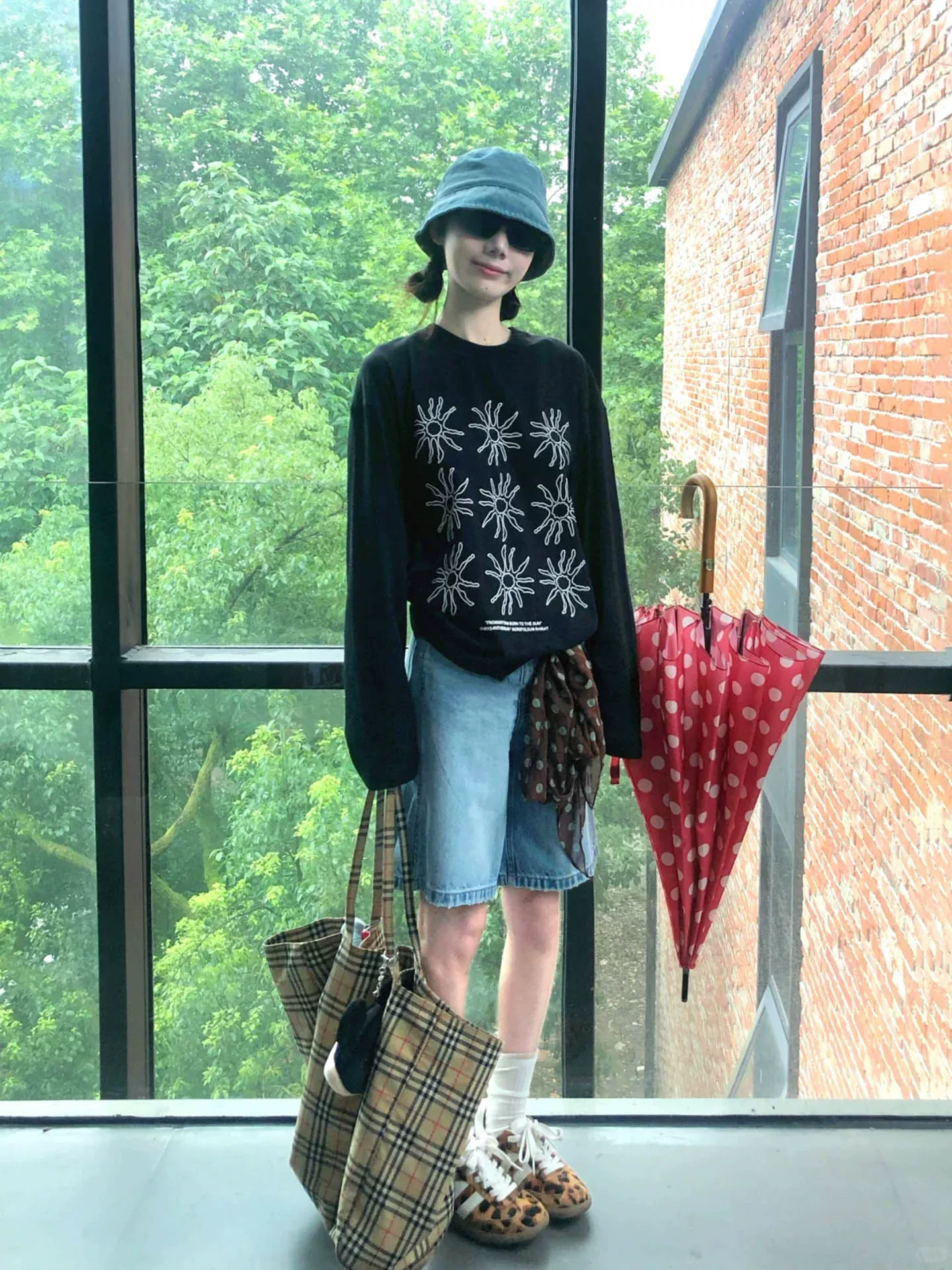 Quần short denim nữ mùa hè, size lớn, cạp cao, che hông, tôn dáng, dành cho người có thân hình quả lê, quần ống rộng dài ngang đùi