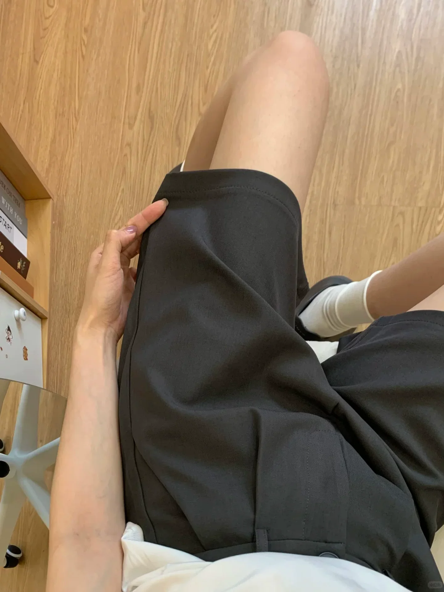 Quần short kiểu thường dành cho nữ, kiểu dáng mỏng mùa hè, cỡ lớn, lưng cao, rộng rãi, che hông, tôn dáng, quần dài rộng ống năm phần.