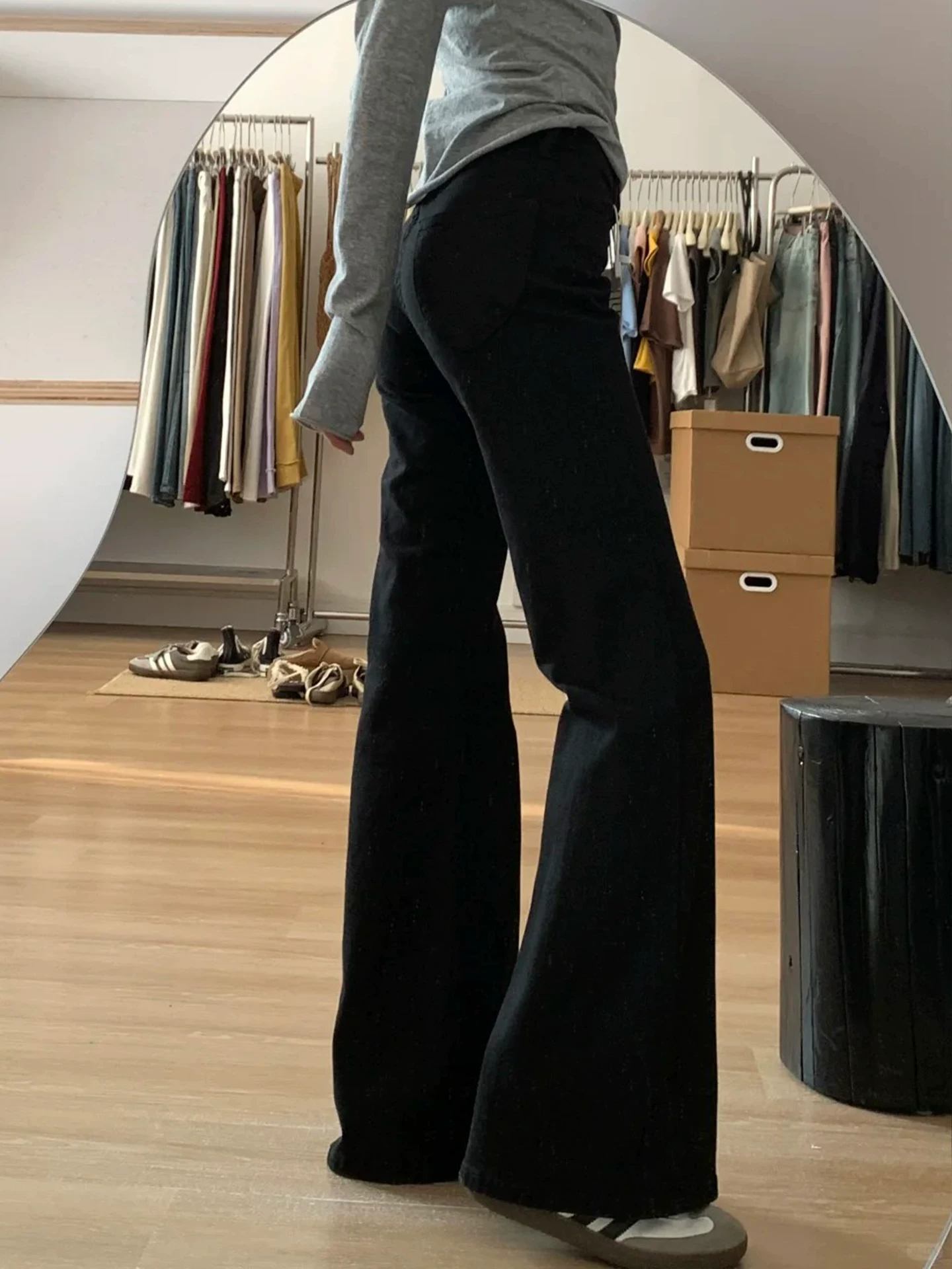 Quần jean ống loe màu đen dành cho nữ, mùa thu, cỡ lớn, lưng cao, co giãn, che hông, dáng quả lê, quần chuông tôn dáng