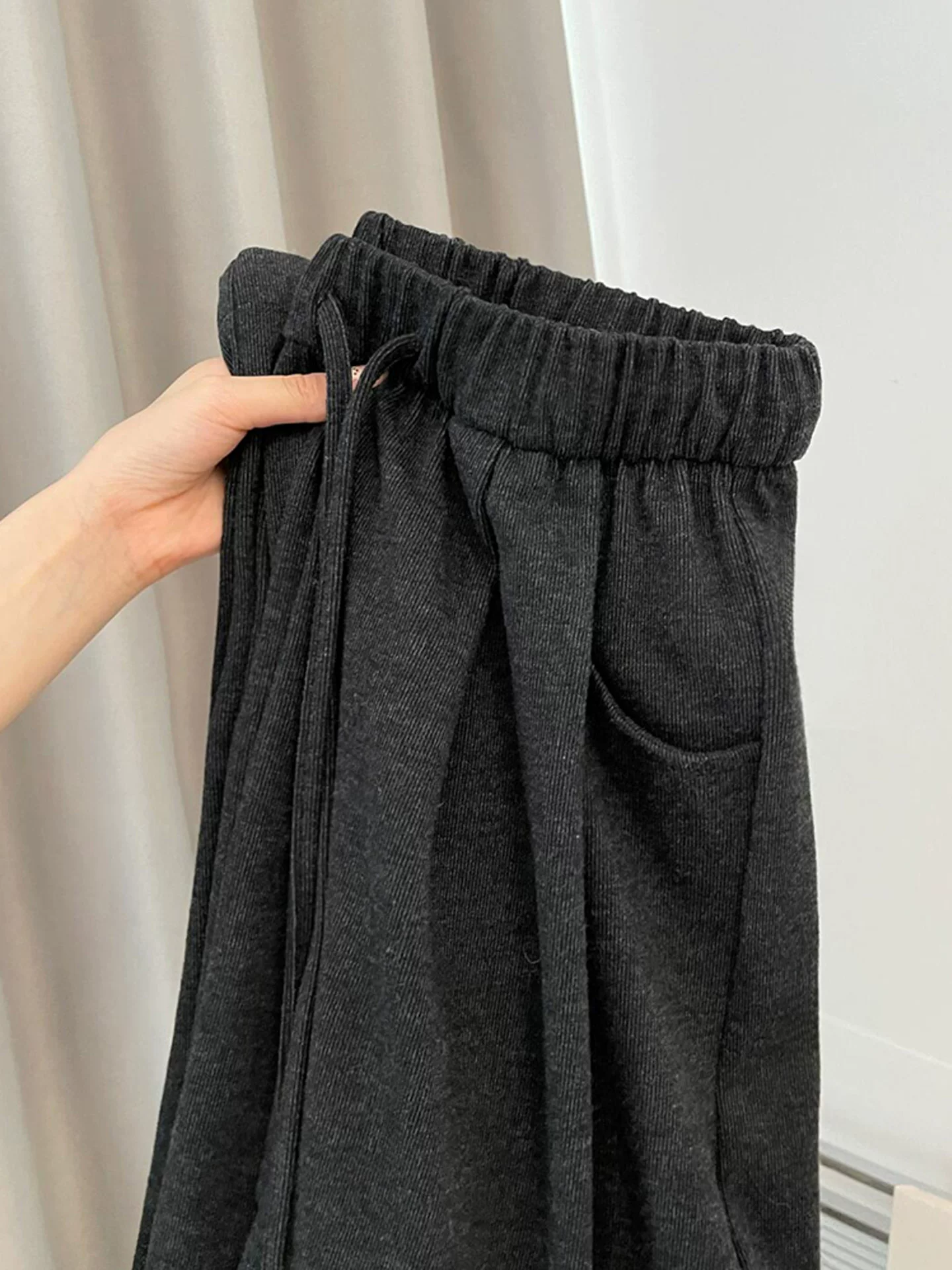 Quần gạo nếp thoải mái dành cho nữ, mùa thu đông, lót lông cừu, dày dặn, cỡ lớn, lưng cao, dáng rộng, mềm mại, tôn dáng, quần ống rộng.