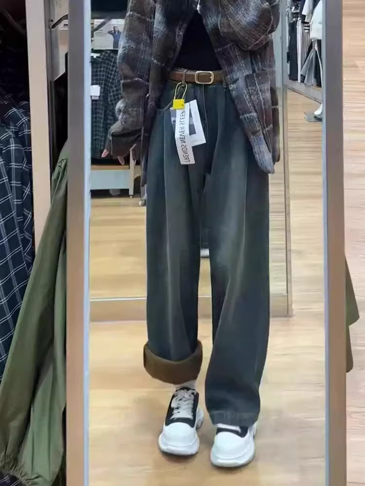Quần jeans màu xám xi măng cổ điển dành cho nữ mùa thu đông 2025, size lớn, chất liệu dày lót lông, cạp cao, che hông, dáng rộng, tôn dáng