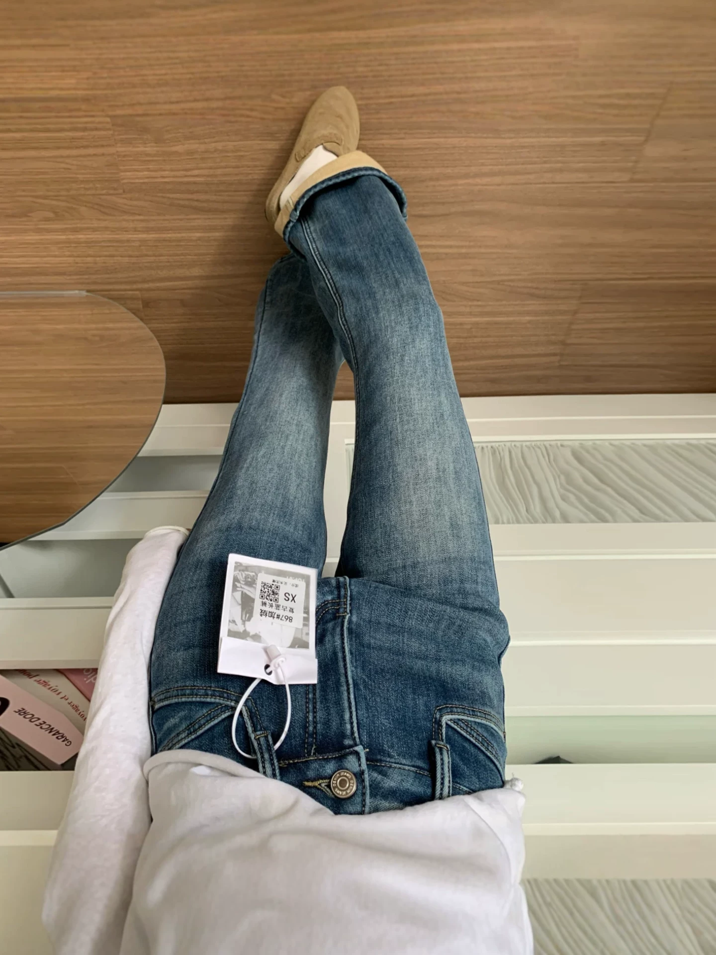 Quần jean xòe lưng cao màu xanh đậm dành cho nữ, lót lông cừu mùa đông, dày dặn, cỡ lớn, co giãn, che hông, quần ống chuông.