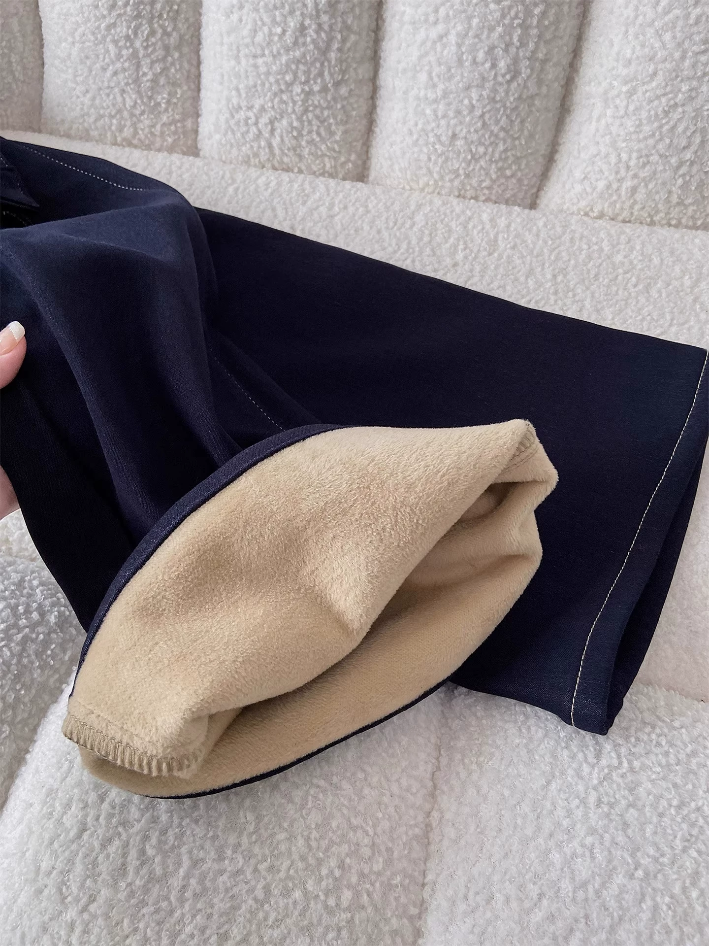 Quần jean ống đứng dày có lót lông cừu lưng cao màu xanh đậm dành cho nữ, mùa thu đông, dáng quả lê, giảm béo, quần ống rộng cỡ lớn