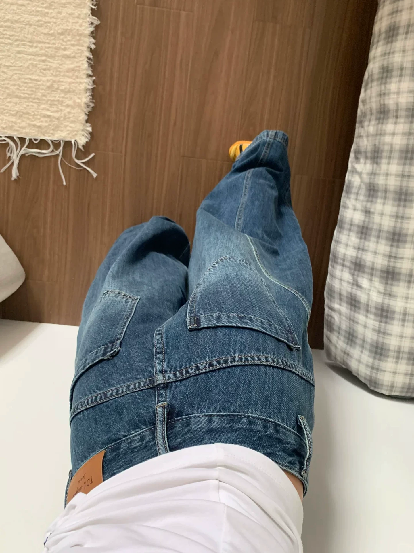 Quần jeans kiểu Mỹ cổ điển dáng lửng dành cho nữ mùa thu 2025, size lớn, cạp cao, rộng rãi, suôn dáng, tôn dáng, ống rộng