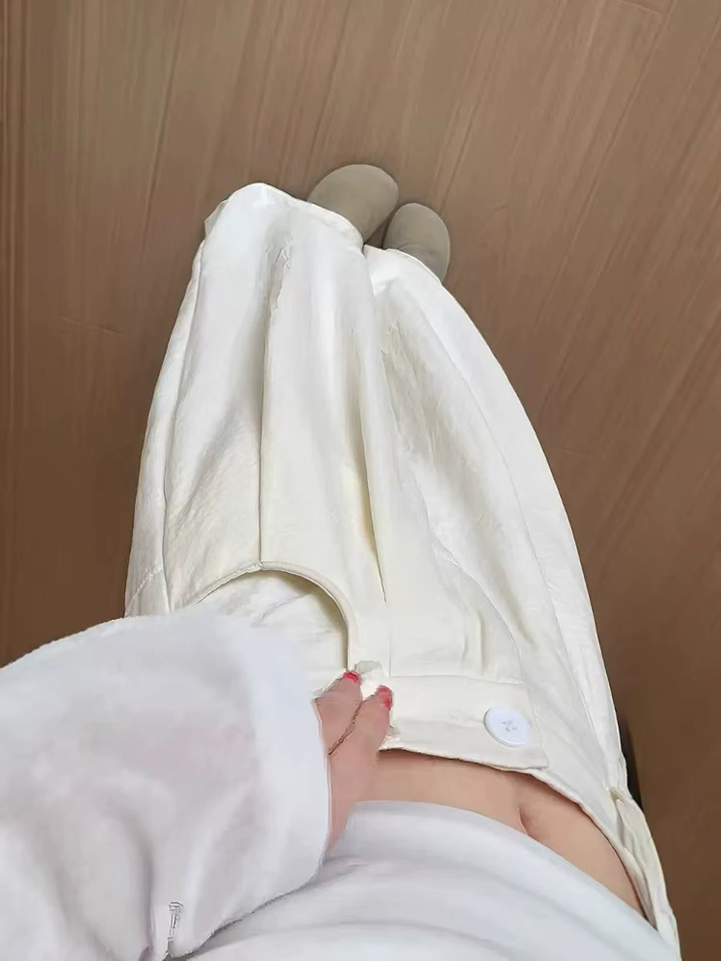 Quần âu trắng nữ mùa hè 2025, size lớn, cạp cao, dáng rộng, chất liệu mềm mại, tôn dáng, ống rộng