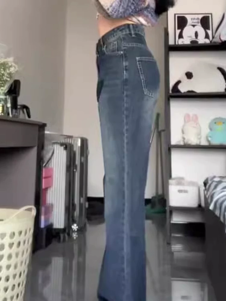 Quần jean nữ lót lông cừu, dày, không bó sát, hơi loe, mùa đông 2024, size lớn, cạp cao, rộng rãi, tôn dáng, ống rộng.