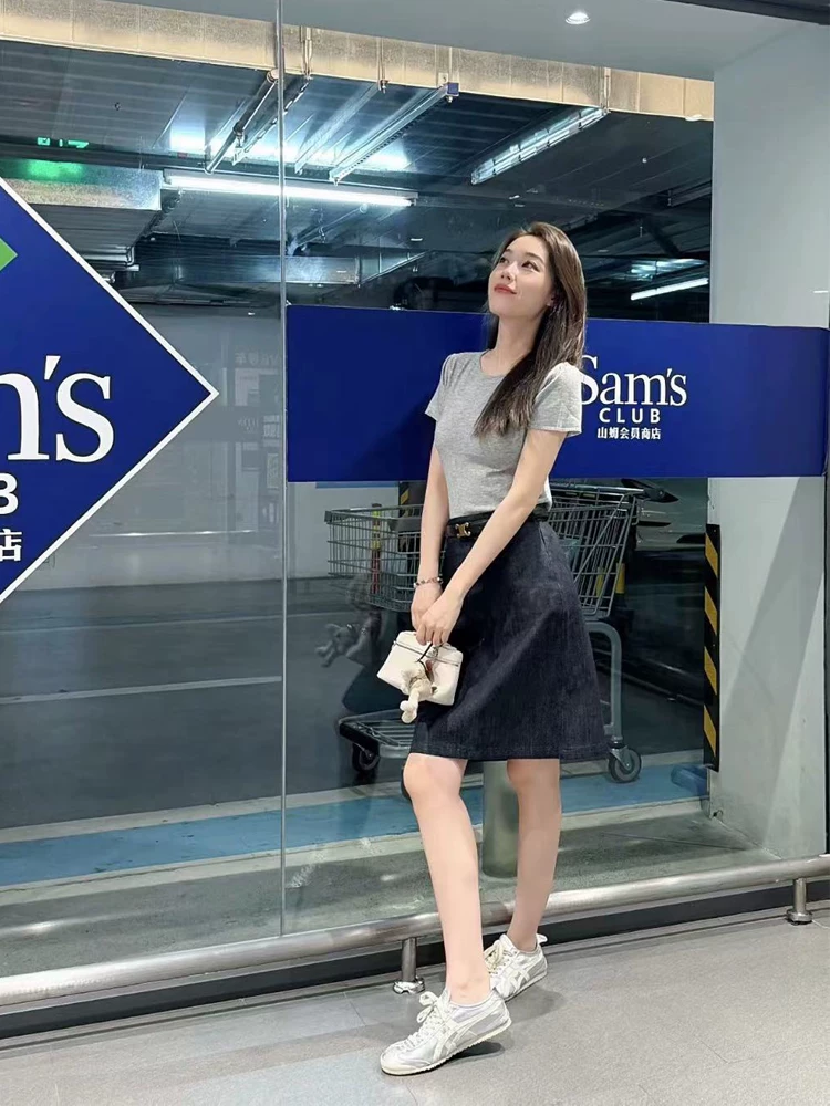 Váy denim xanh đậm dành cho nữ, kiểu dáng mỏng mùa hè, cỡ lớn, lưng cao, che hông, váy chữ A thon gọn, váy midi thường ngày.