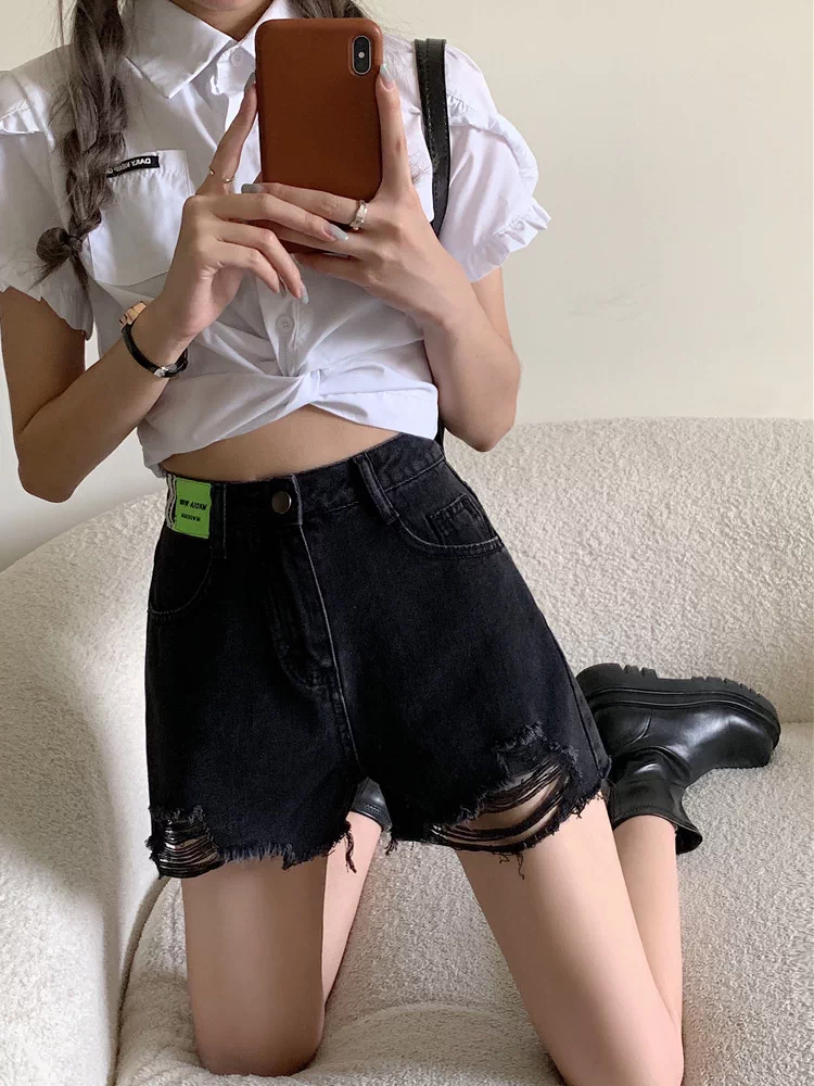 Quần short denim đen mỏng mới mùa hè dành cho nữ cỡ lớn, cạp cao, thon gọn, quần ống rộng dáng chữ A nhỏ nhắn.