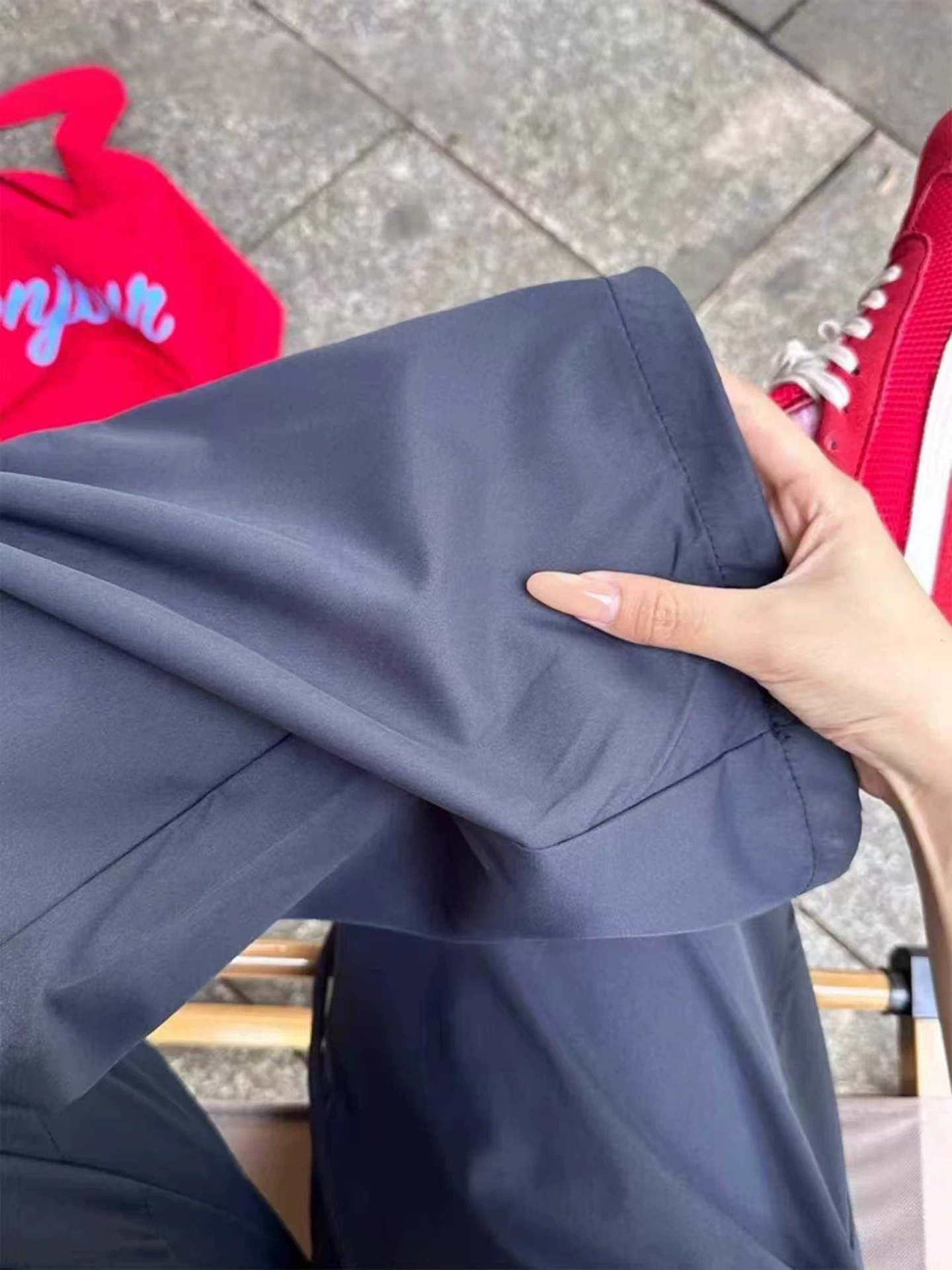 Quần công sở nữ nhanh khô mùa hè 2025, chất liệu mỏng, size lớn, plus size, cạp cao, dáng suông, rộng rãi, tôn dáng, quần ống rộng, phong cách thường ngày