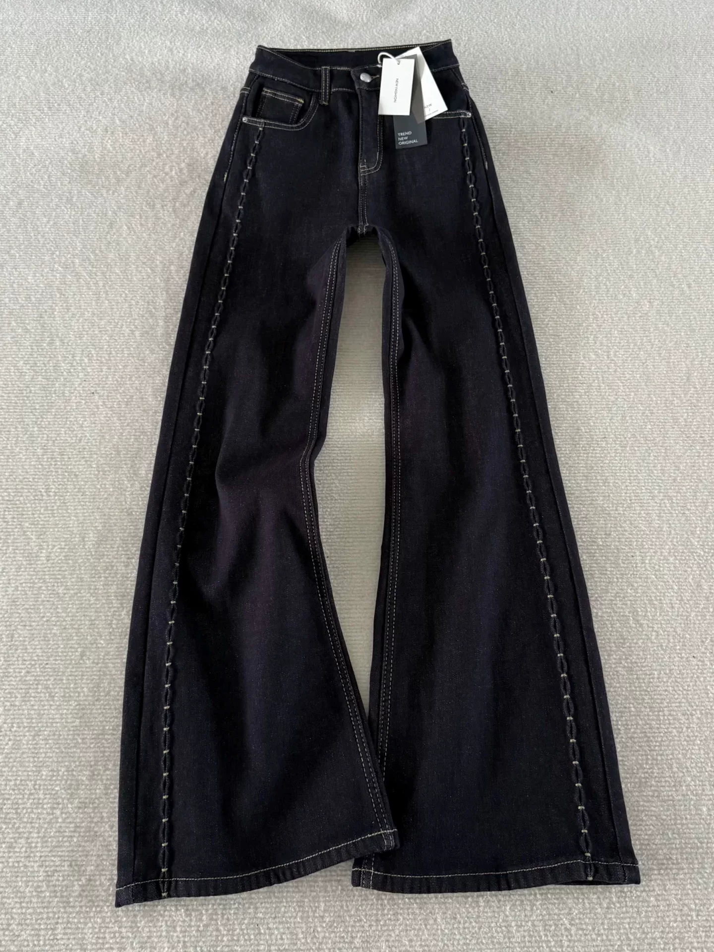 Quần jean xanh denim cạp cao dáng loe dành cho nữ, mùa đông, size lớn, lót lông cừu, dày dặn, tôn dáng, quần dài dáng loe không bó sát.